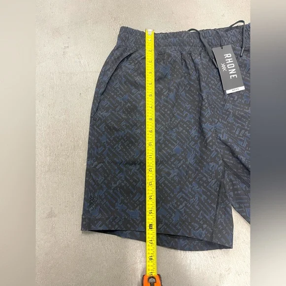 NWT Men’s RHONE Mako 7” Shorts Unlined Navy Black Training Gym Workout Athletic - Picture 6 of 7